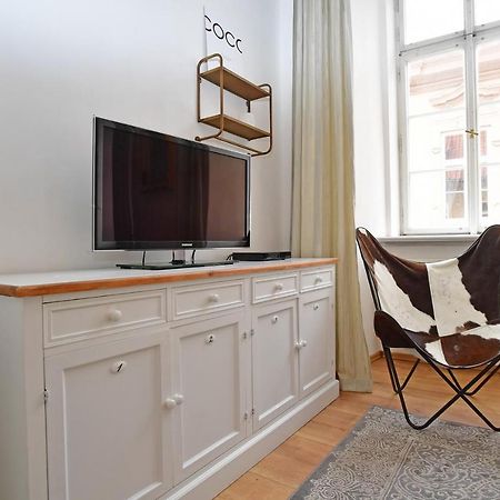 Lovely Little Cosy Apt In Prague Luaran gambar