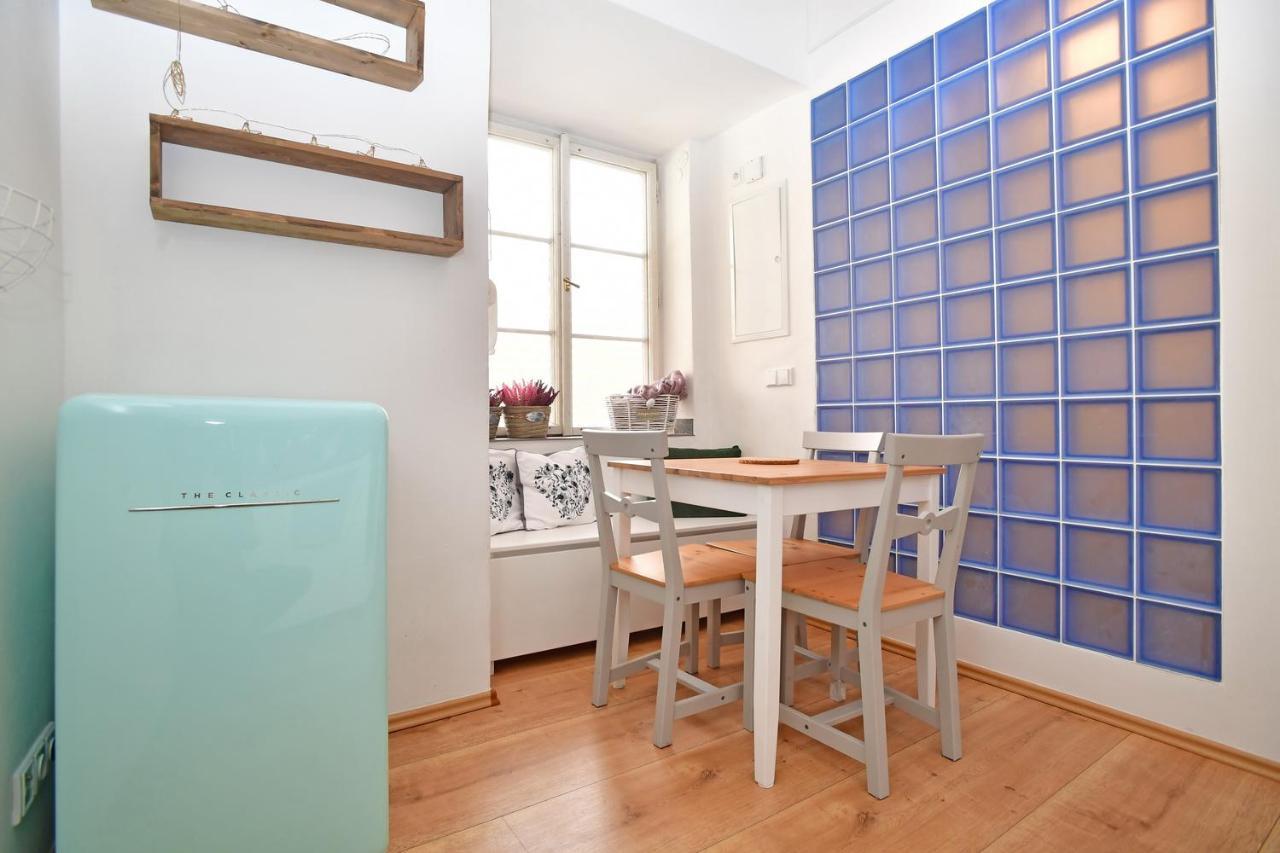 Lovely Little Cosy Apt In Prague Luaran gambar