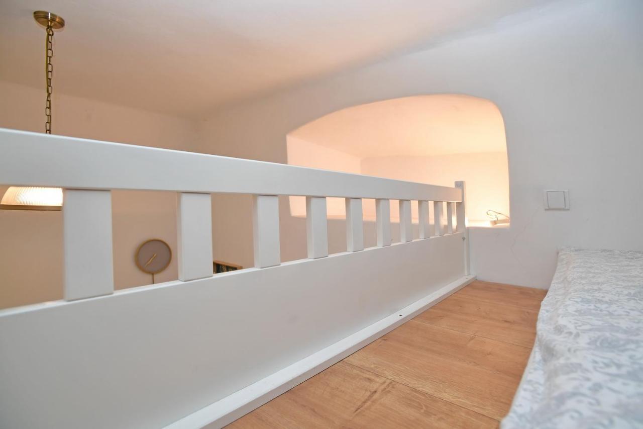 Lovely Little Cosy Apt In Prague Luaran gambar