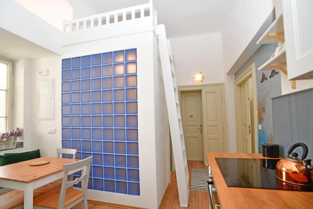 Lovely Little Cosy Apt In Prague Luaran gambar
